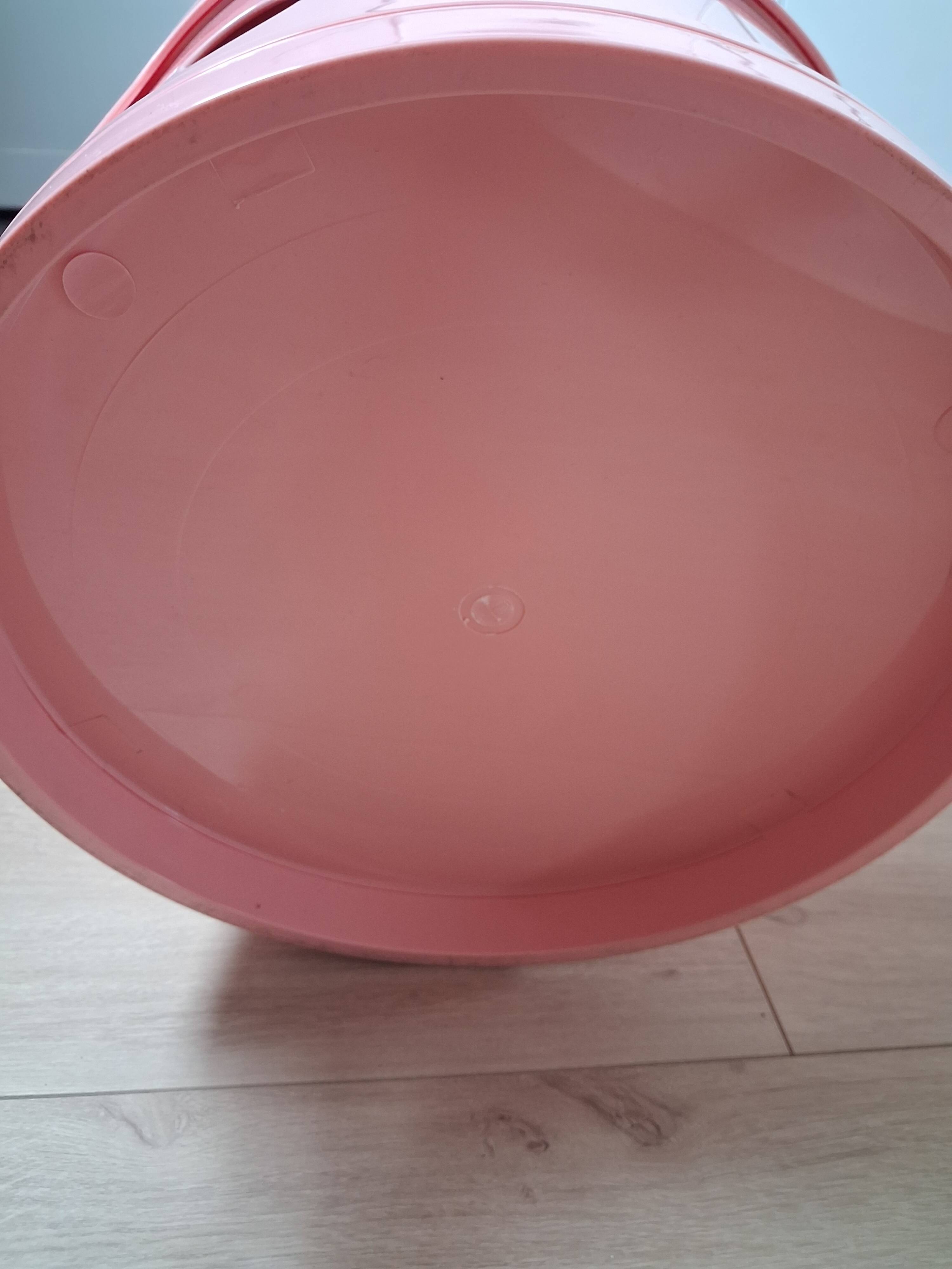 Table de chevet Kartell