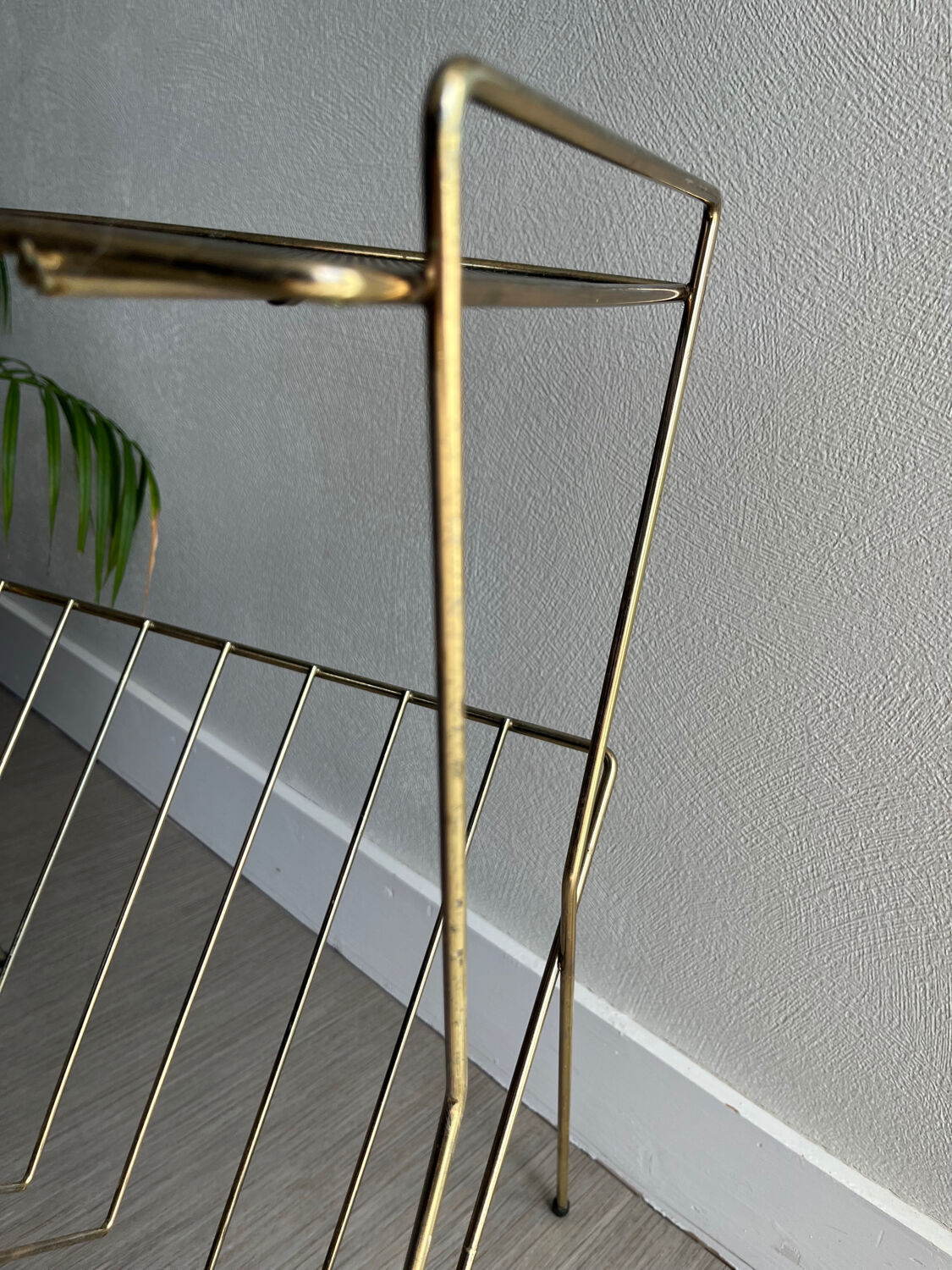 Vintage side table / gold end table / accent table