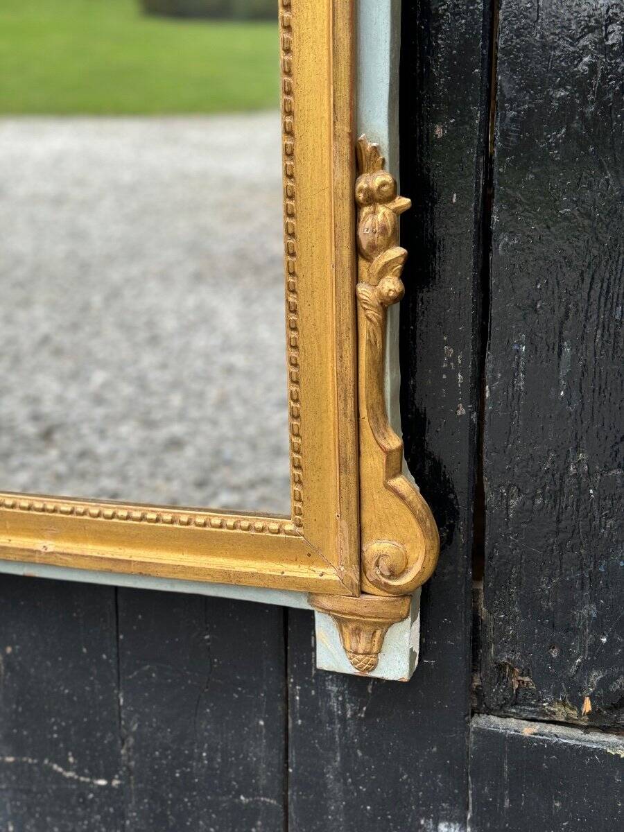 Large Louis XVI Mirror in Carved and Gilded Wood, France, 18th Century