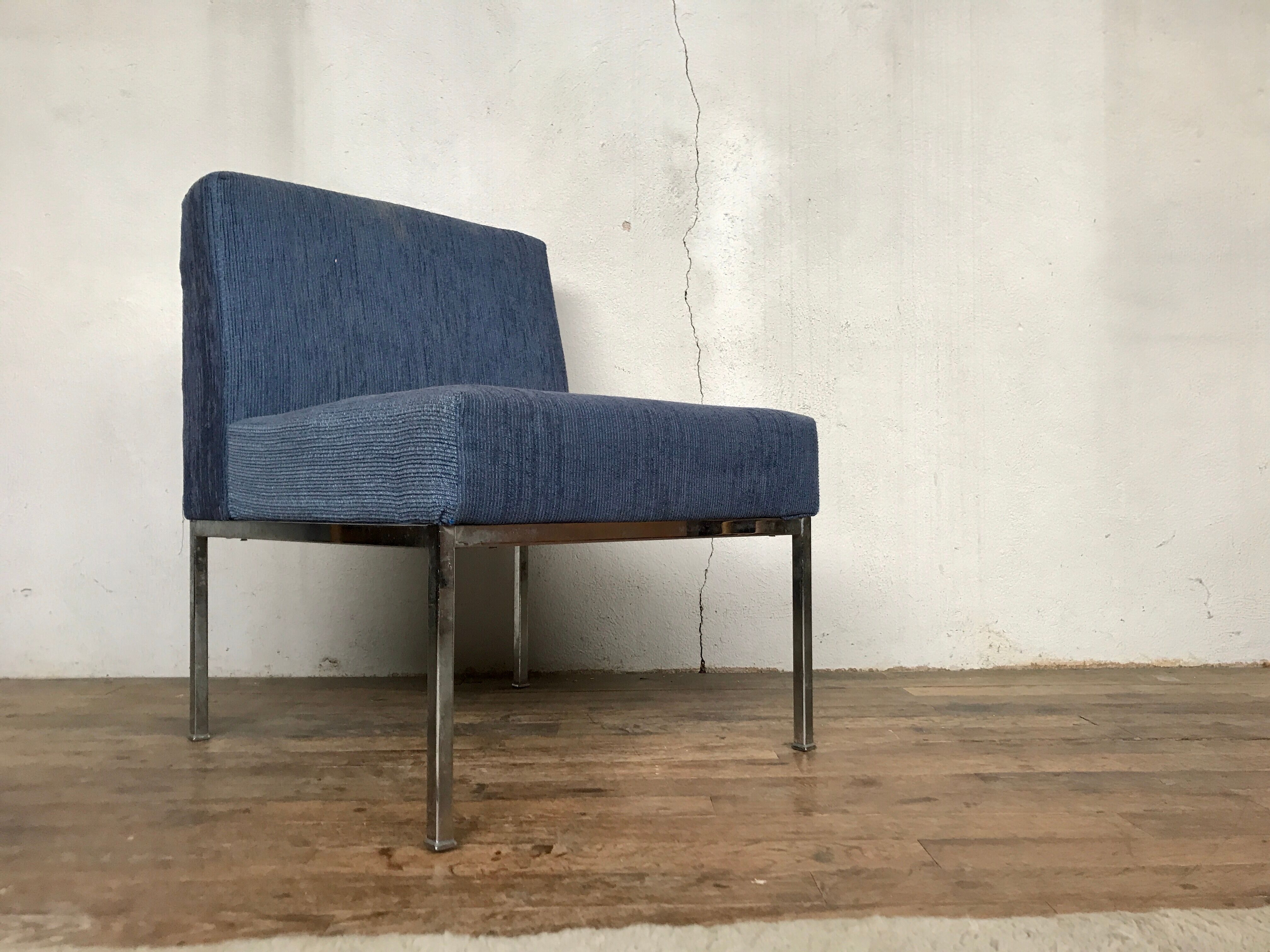 Chrome foot heated chair and vintage blue fabric, 1970