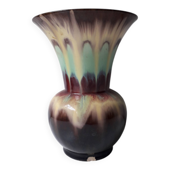 Vase en céramique année 60 numéroté (18cm) A1