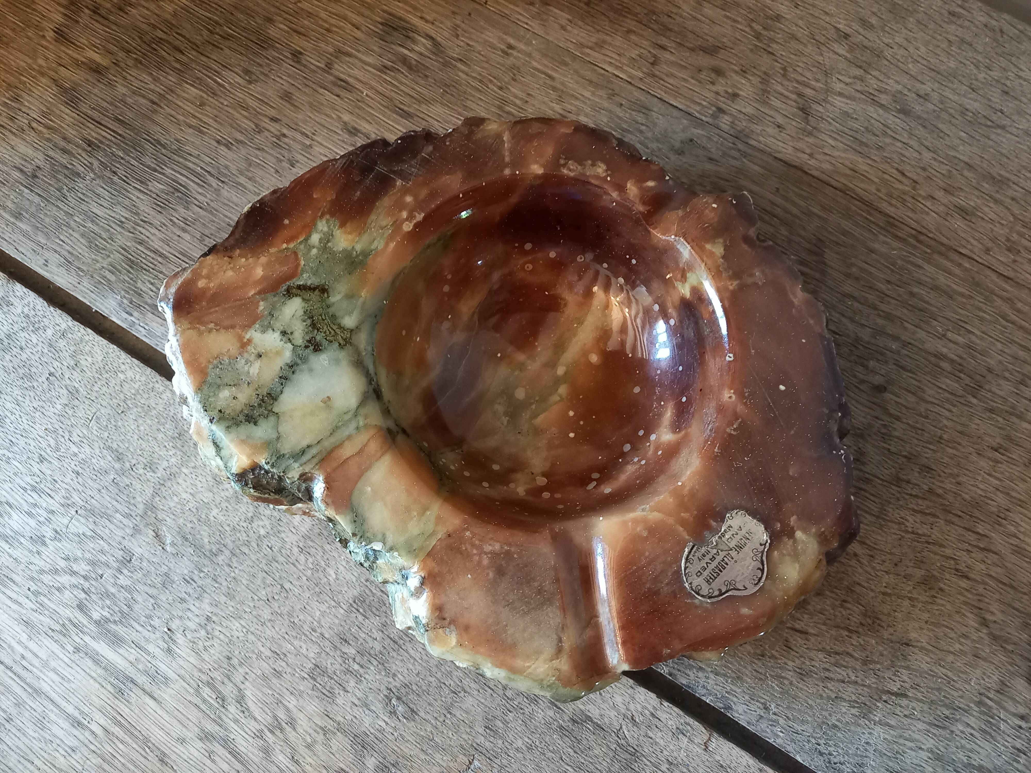 Large vintage alabaster pocket-empty ashtray