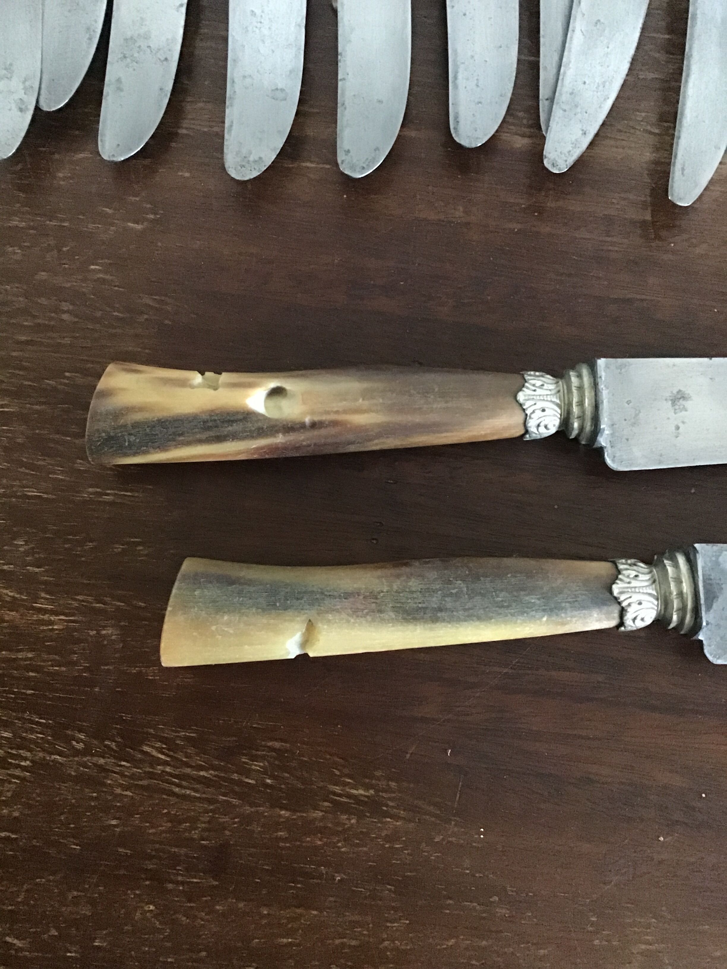 12 horned handle knives