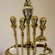 Serviteur, accessoires cheminée, bronze ciselé marqué et laiton, 5 pièces