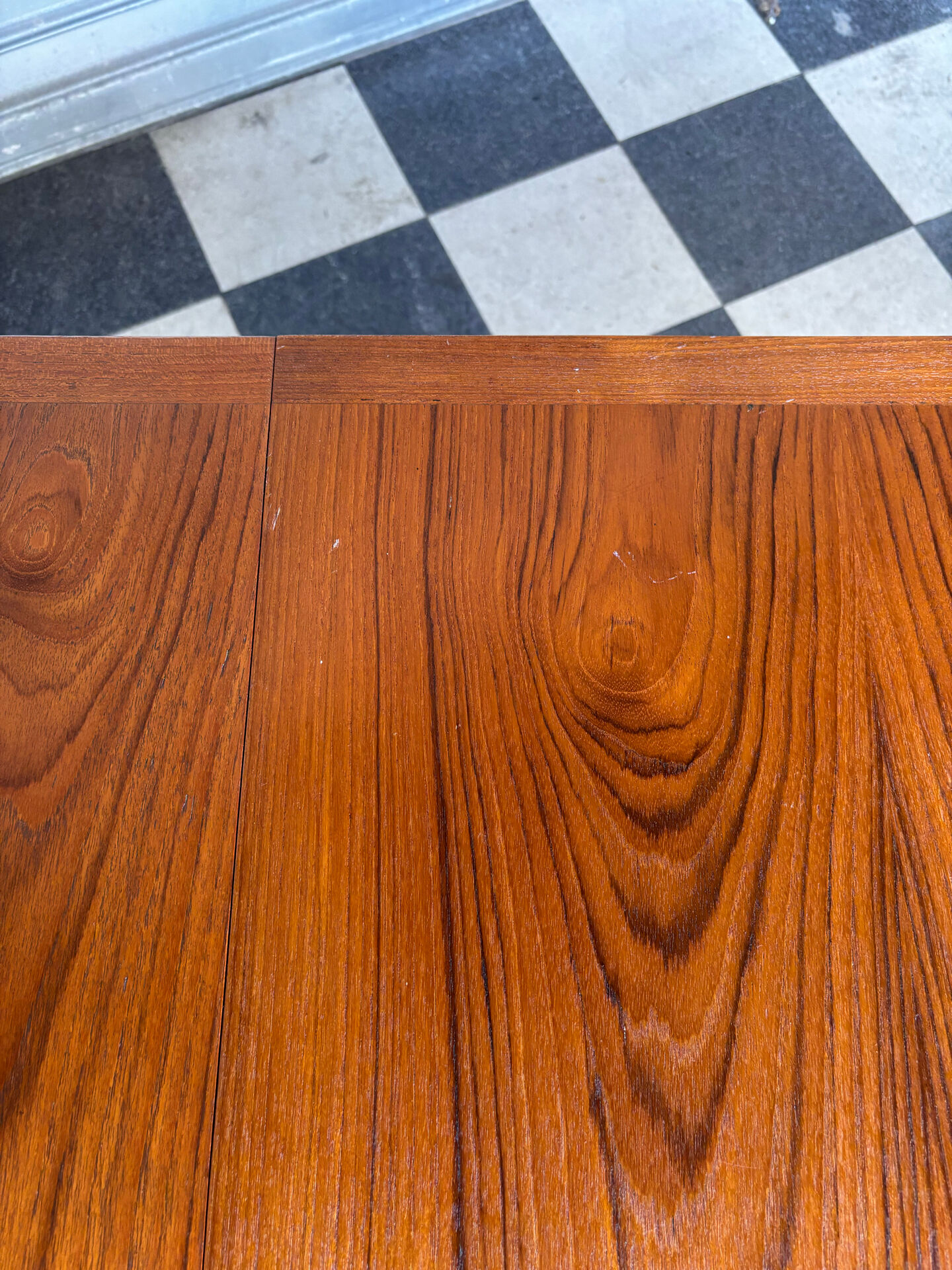 Table scandinave en teck
