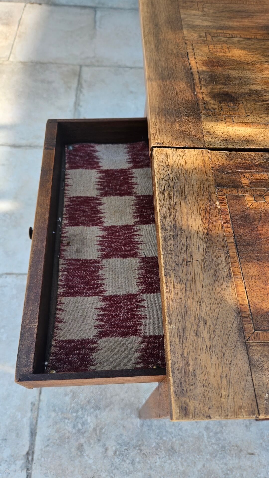 Petite table travailleuse / table volante