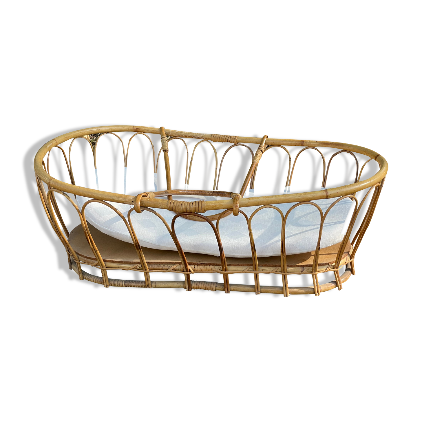 Wicker cradle