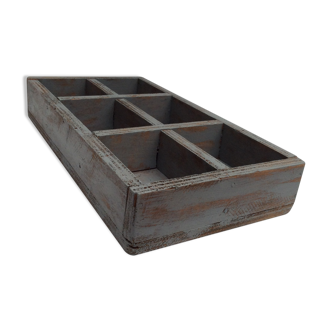 Wooden tool case painted in vintage grey dimension: width -41cm- height -6.5cm - prof-21cm-