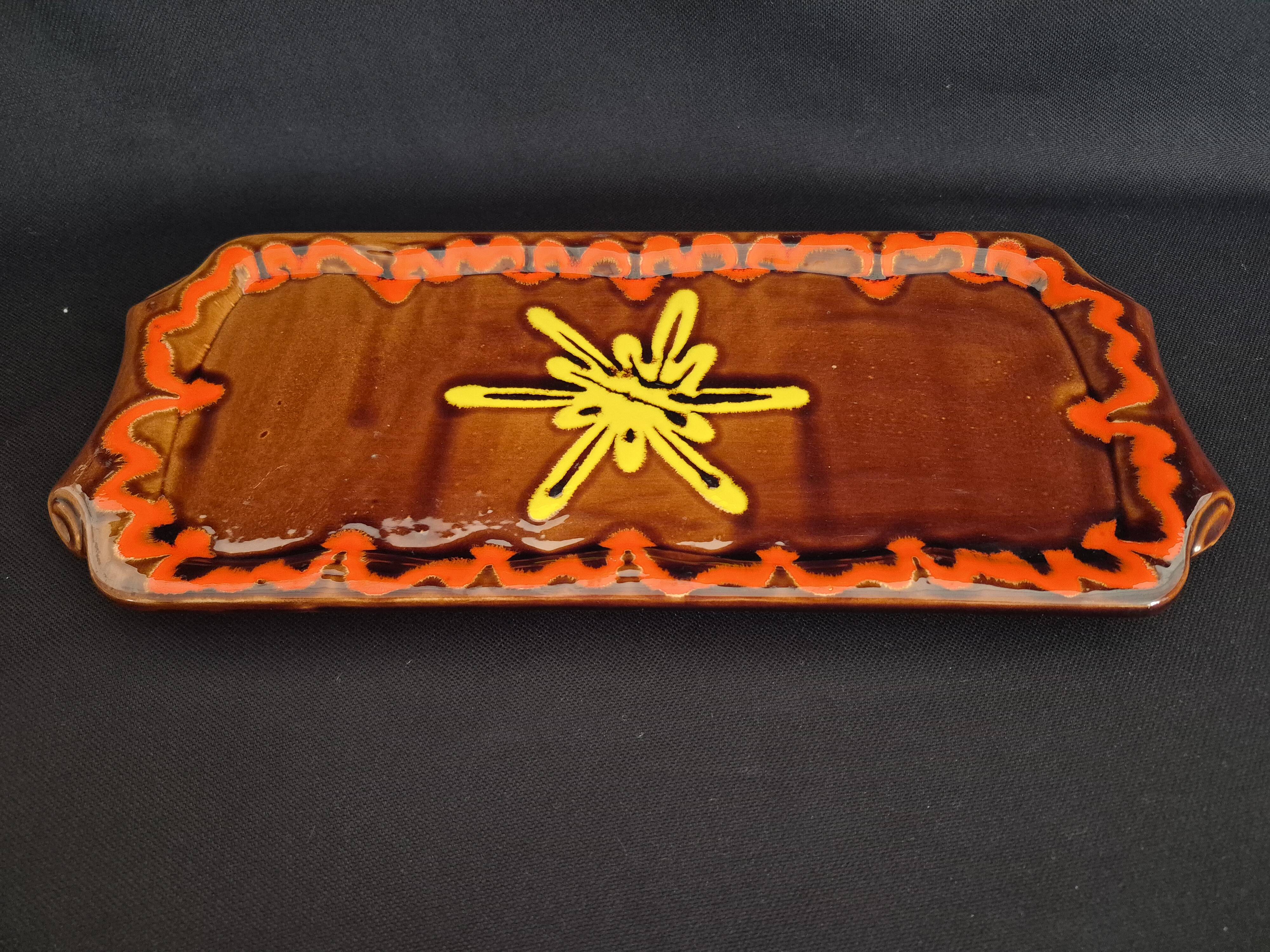 Vintage ceramic cake plate