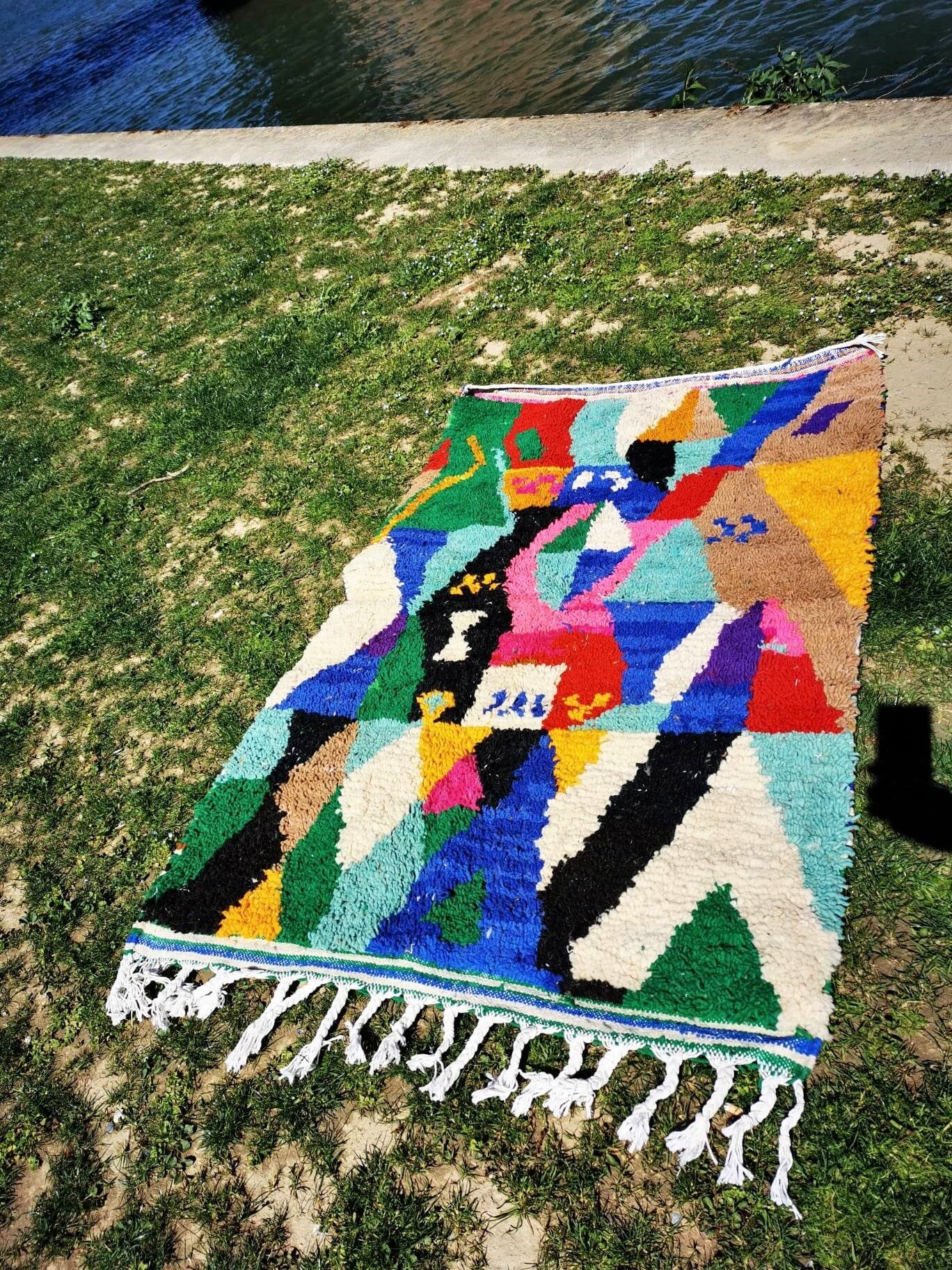 Berber rug Boujad abstract contemporary 1m60 on 1m05