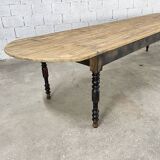 Rounded farm table 1900s model "Gadagne"
