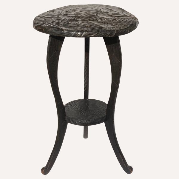 Liberty London 1905 Table d’appoint florale sculptée à la main japonaise ou support de plantes
