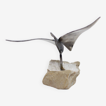 Bird sculpture by Francis Béboux