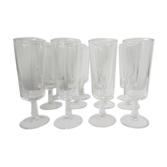 12 glass flutes