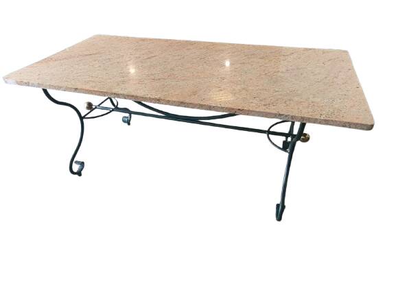 Table de jardin haut de gamme en granit Shivakashi et fer forgé Montségur