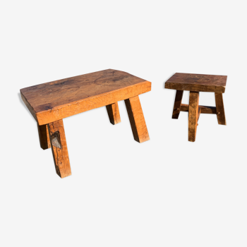 Coffee table and its brutalist style raw wood stool