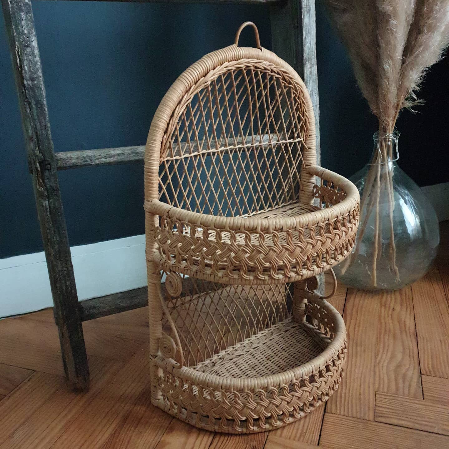 Wicker wall shelf