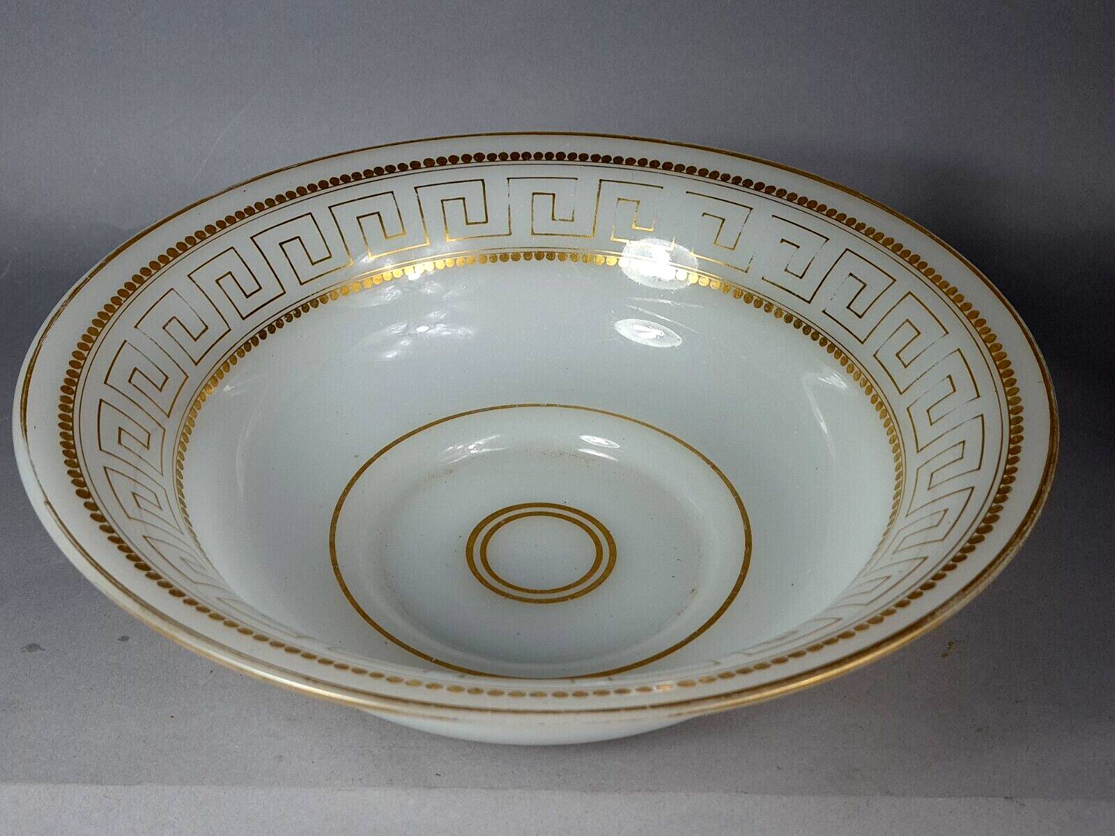 Centerpiece or opaline basin 19th century Greek decor, 33 cm. Very good condition. SBZ