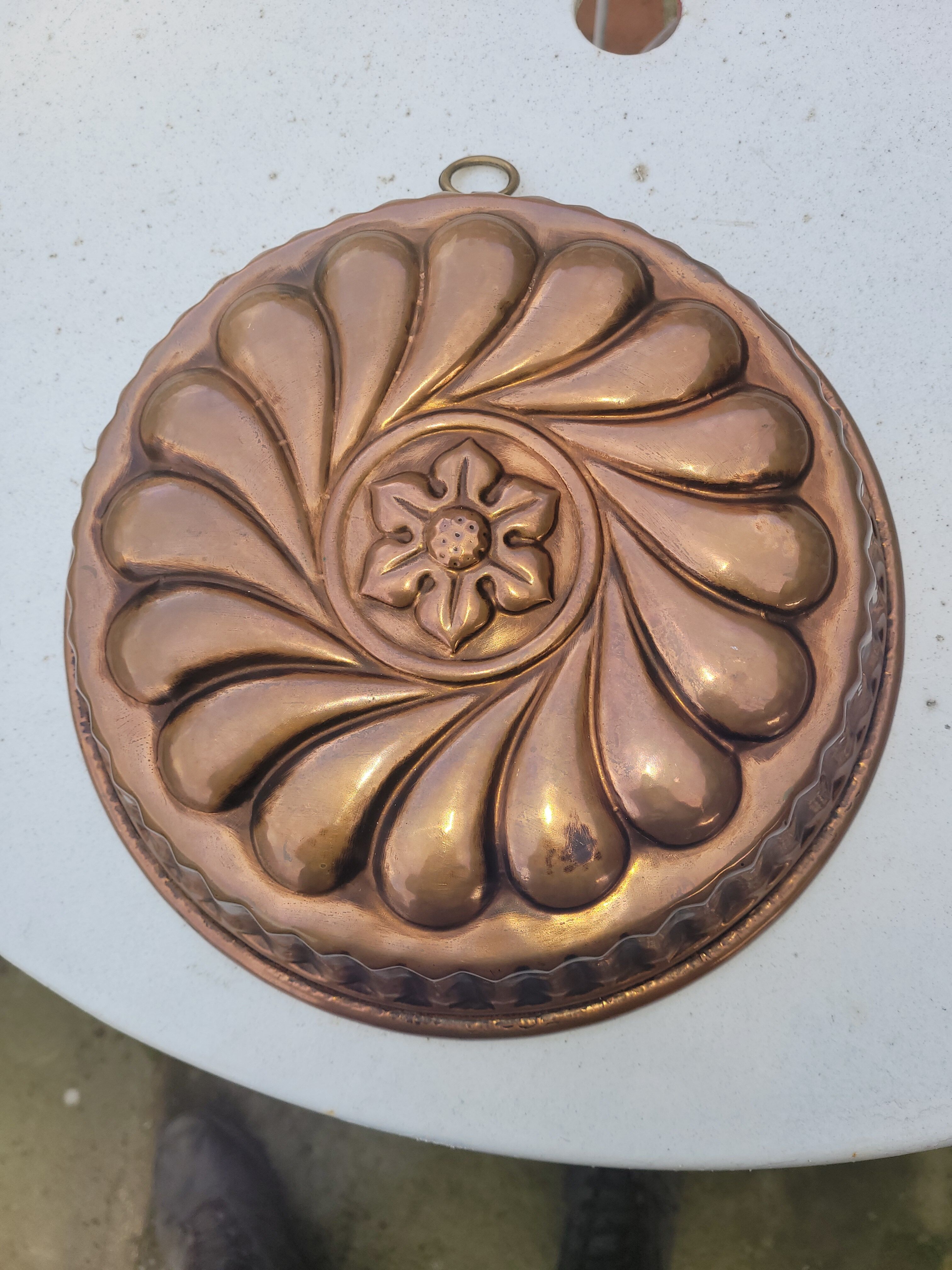 Copper cake pan 29cms in diameter