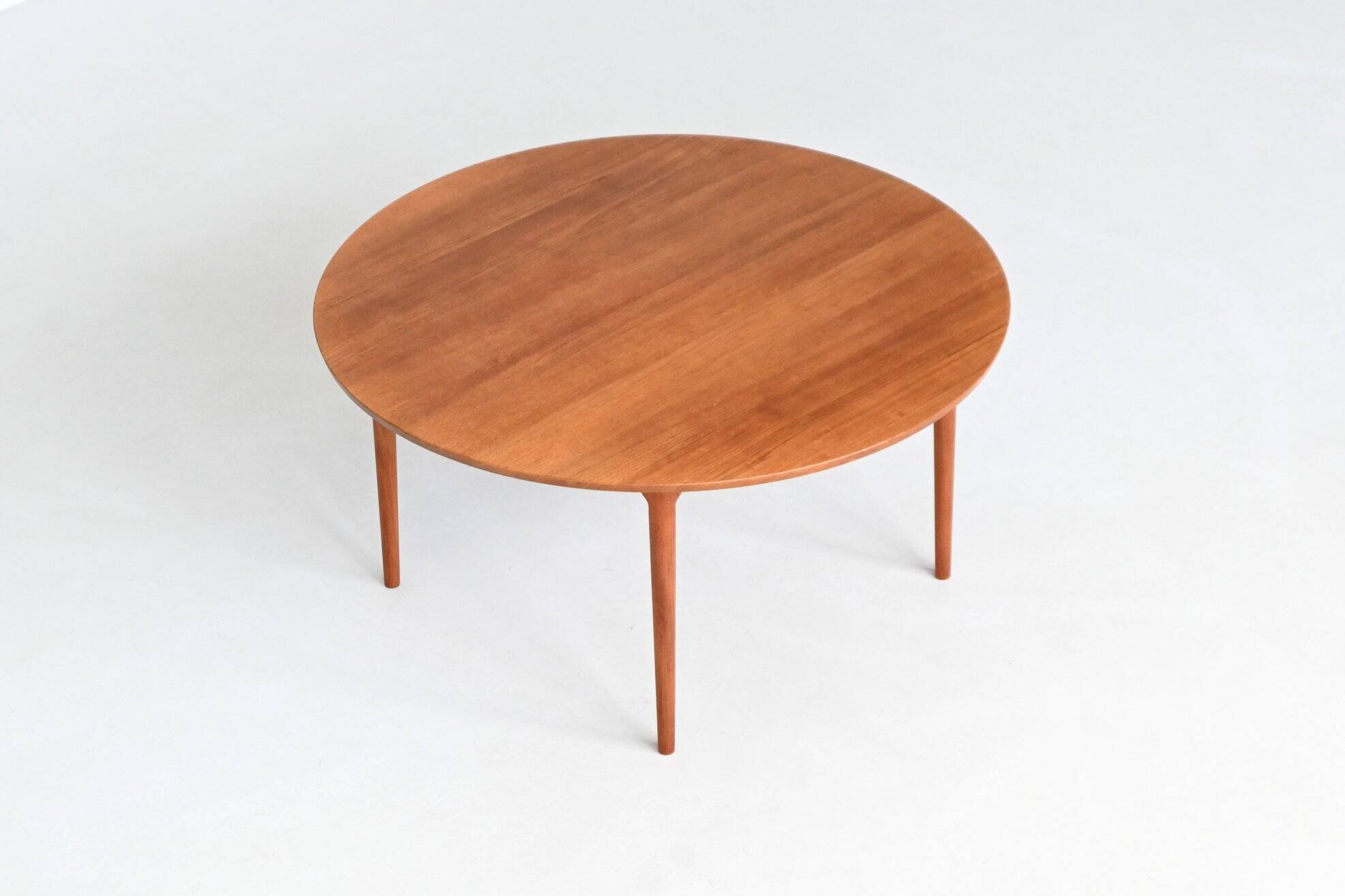 France & Son round dining table in teak Cado Denmark 1960