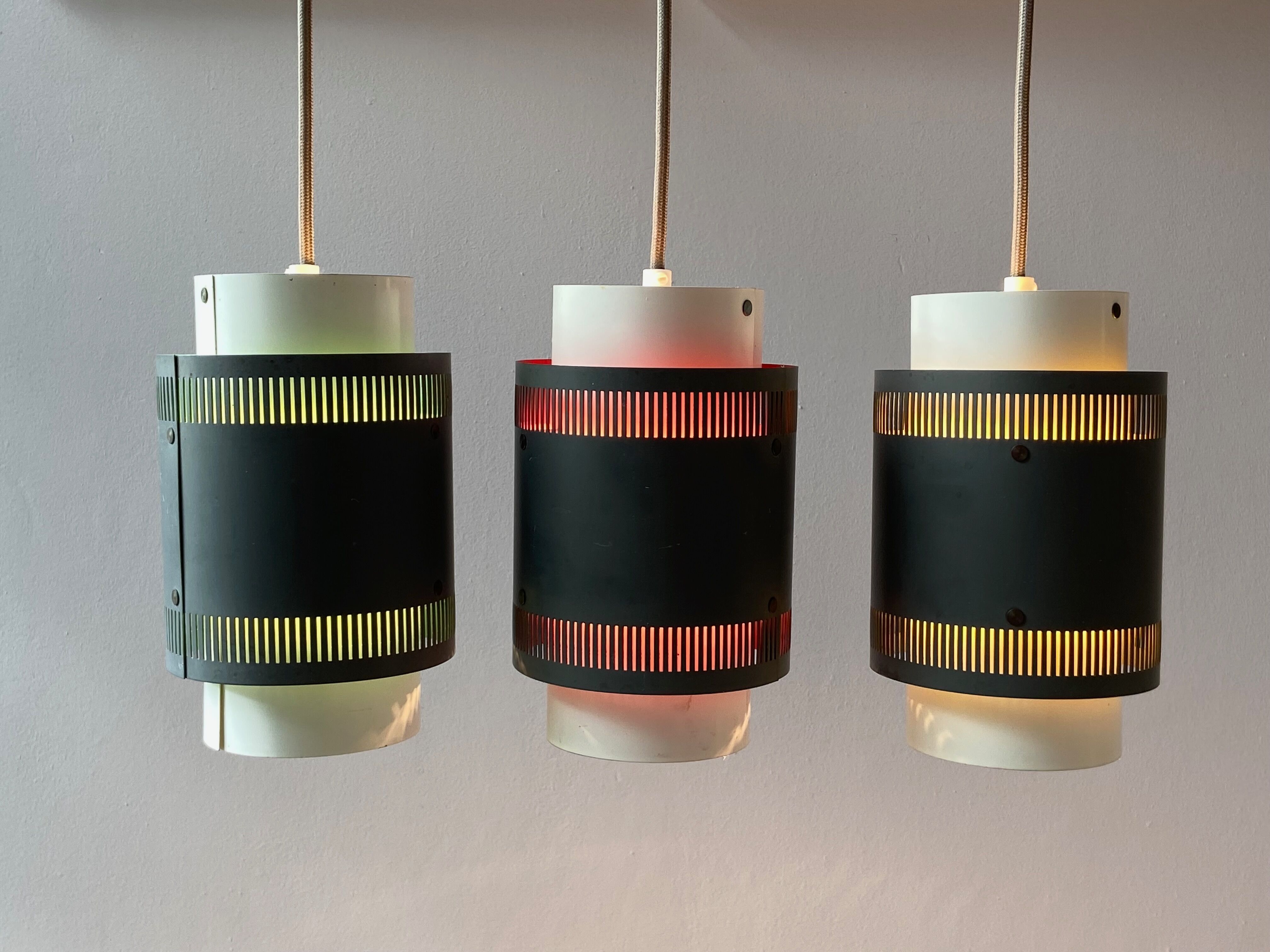 Lot de 3 suspensions, années 1960 Made in Denmark