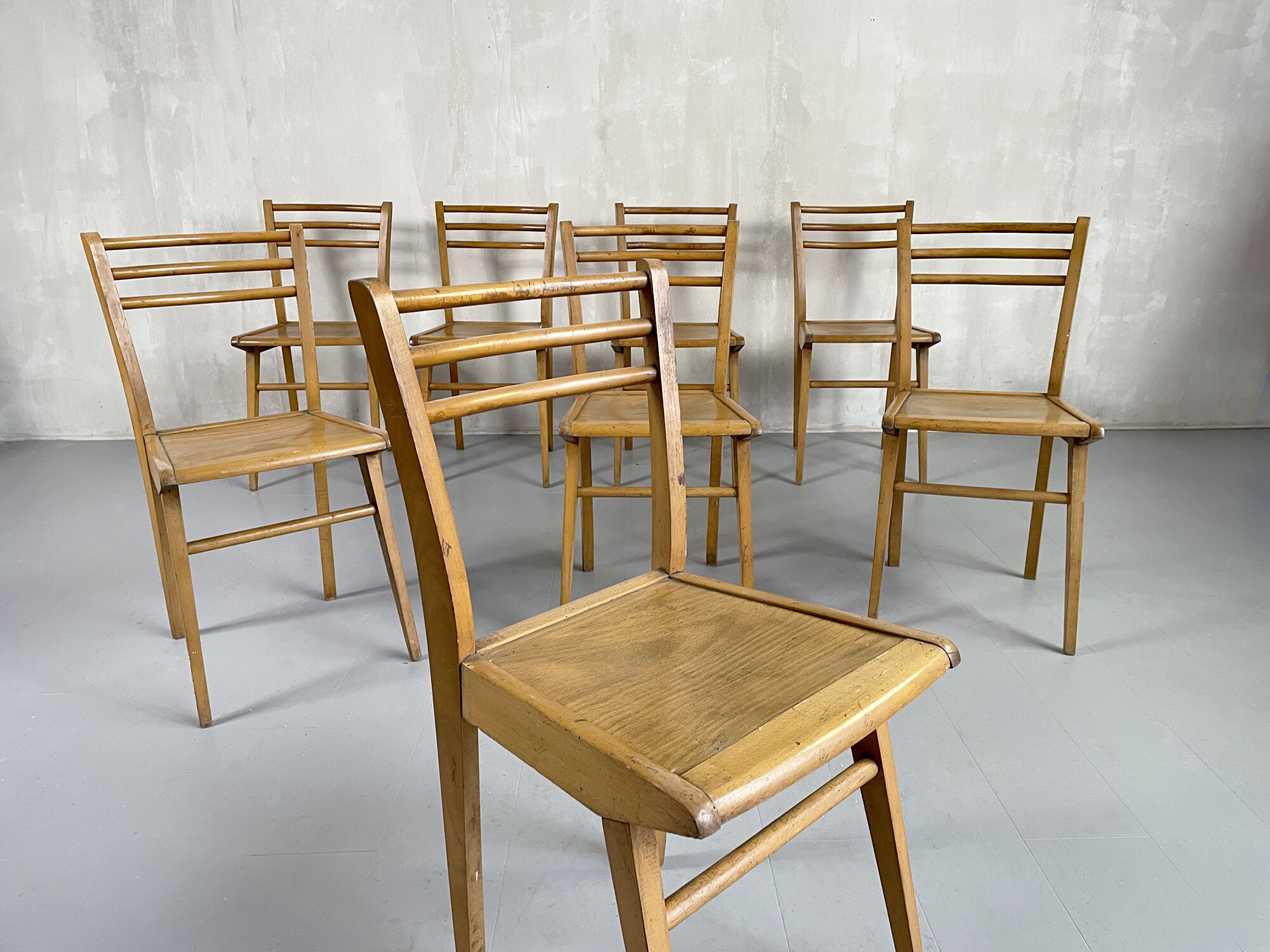 Série de 8 chaises Maison Stella
