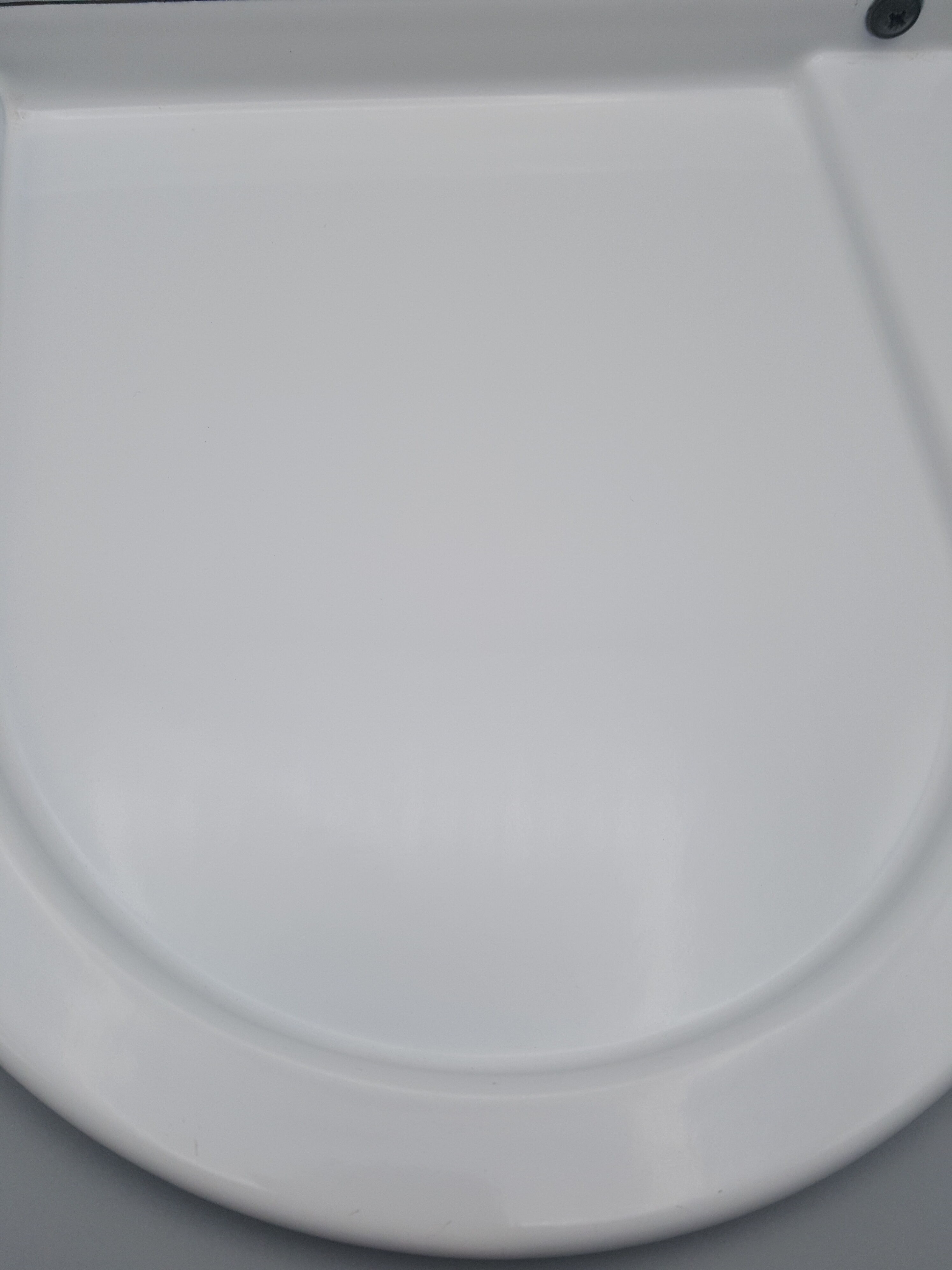 Wall shelf enamelled