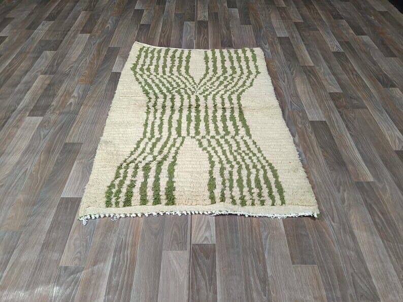 Traditional handwoven Berber rug size 140 x 260 cm