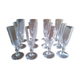 Flûttes en cristal gravé