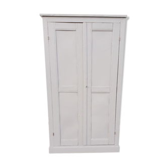 Armoire parisienne