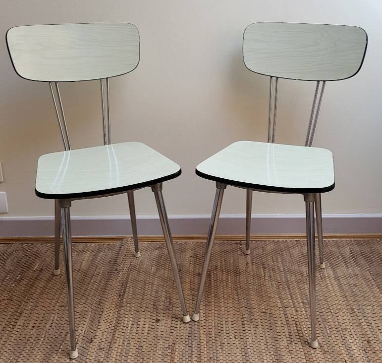 Lot de 2 chaises formica
