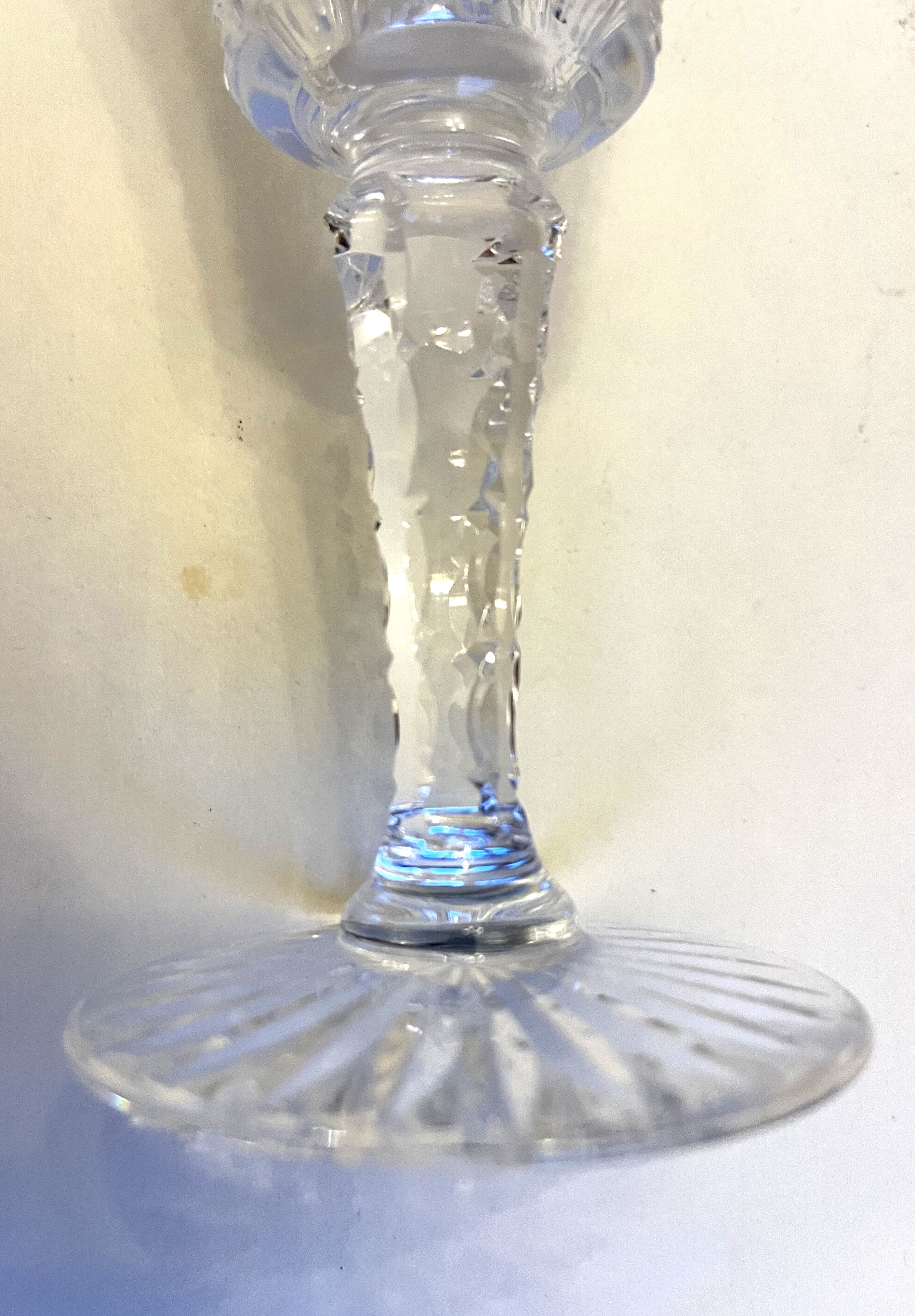 6 verres à eau en cristal taillé
