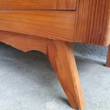 Armoire parisienne