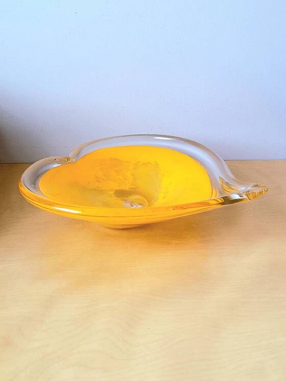 Coupe cœur en verre soufflé de Murano 1970