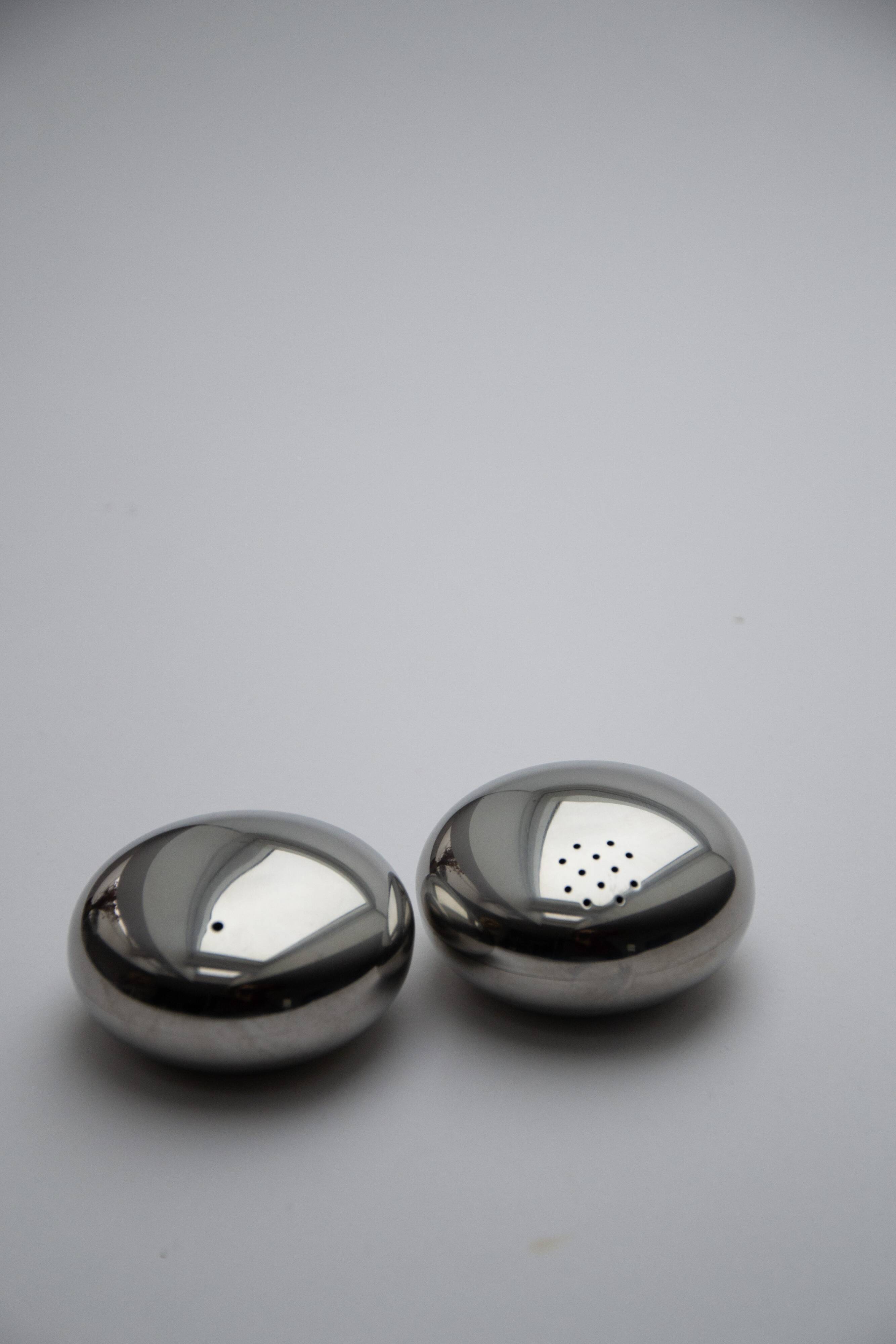 Rare salt and pepper shaker – Georg Jensen, stainless steel