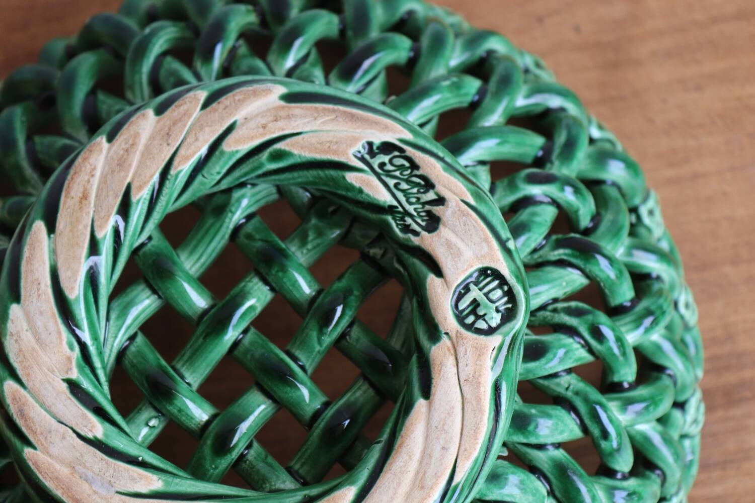 Ceramic basket / Green openwork bowl – Pichon Uzès