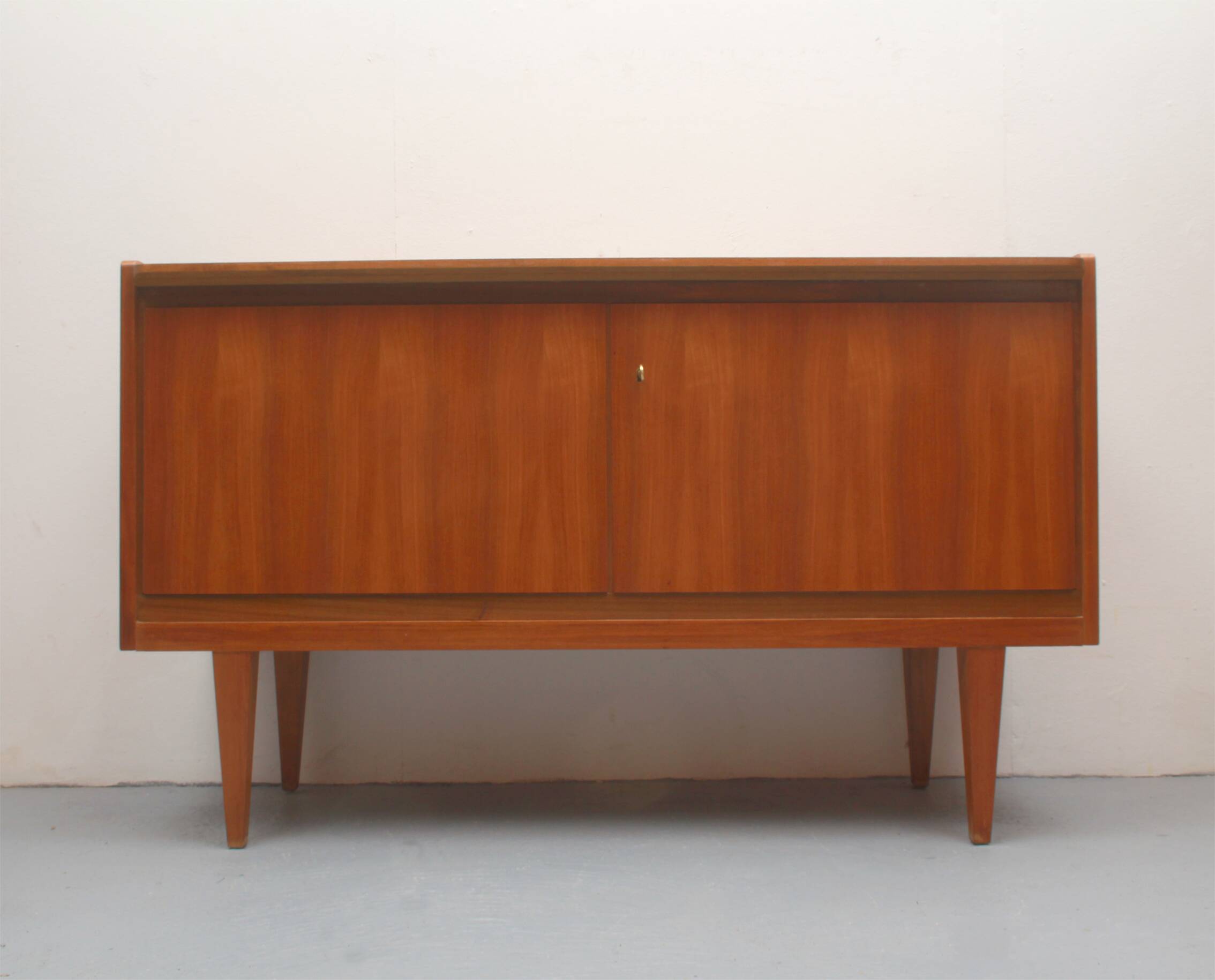 1950s sideboard in walnut
