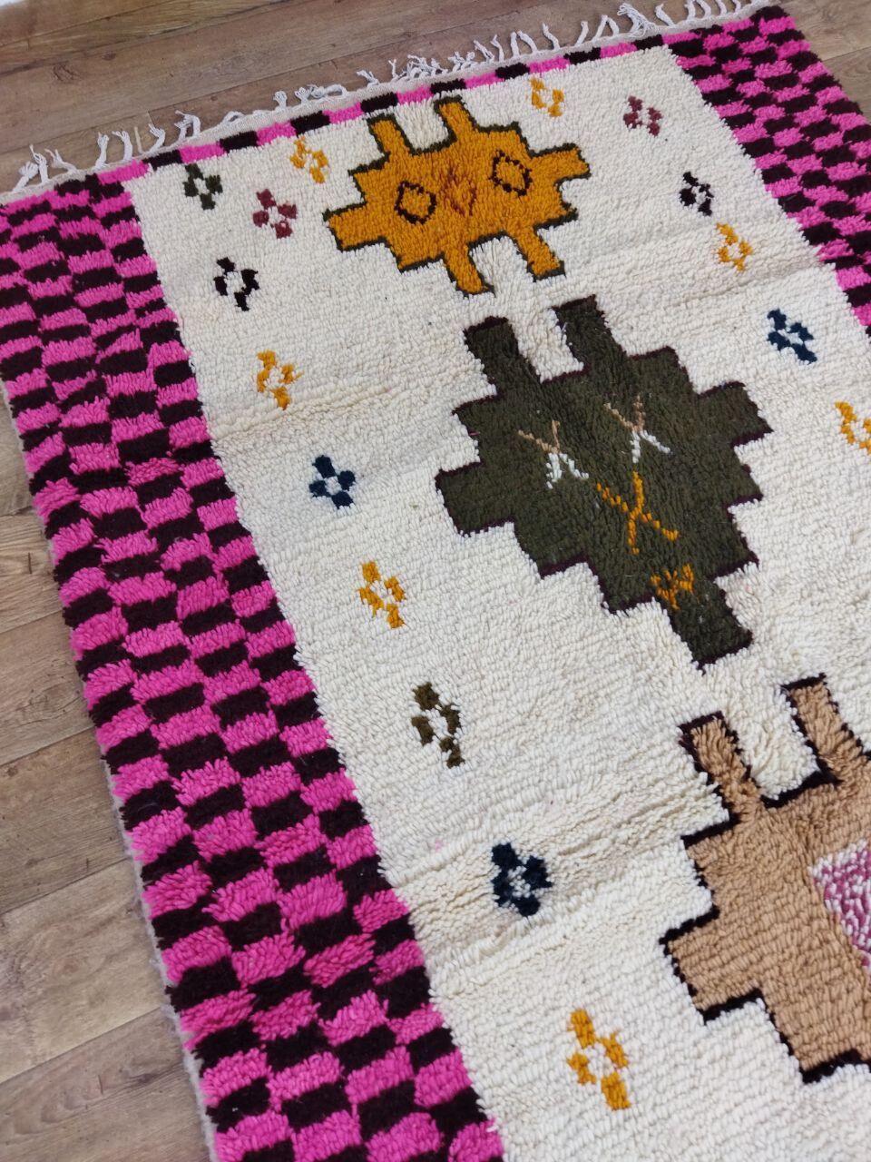 Handmade Moroccan Berber carpet 256x150cm