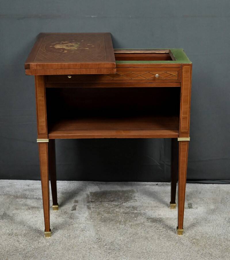 Small game table in marquetry, Louis XVI style – early 20th century