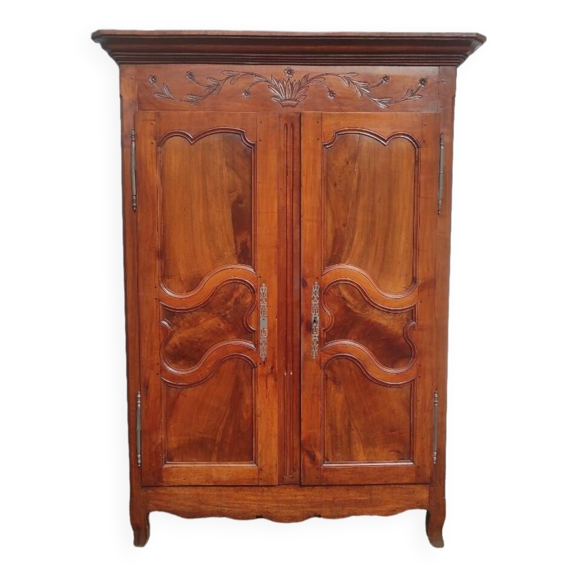 Old 19th century Forézienne cabinet in Bressane oak wood