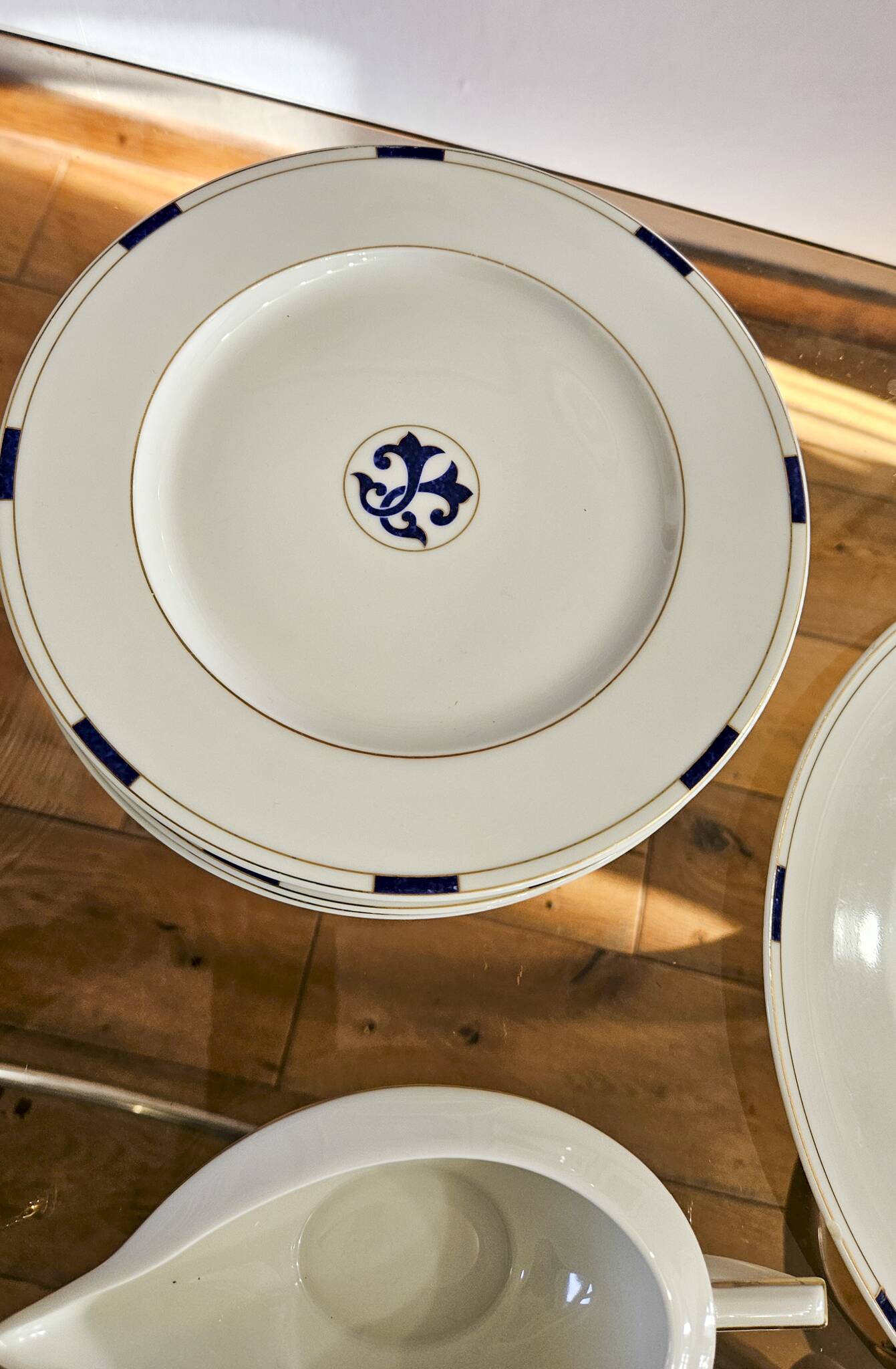 Limoges porcelain service Letang Remy, Odessa Pearl China collection.