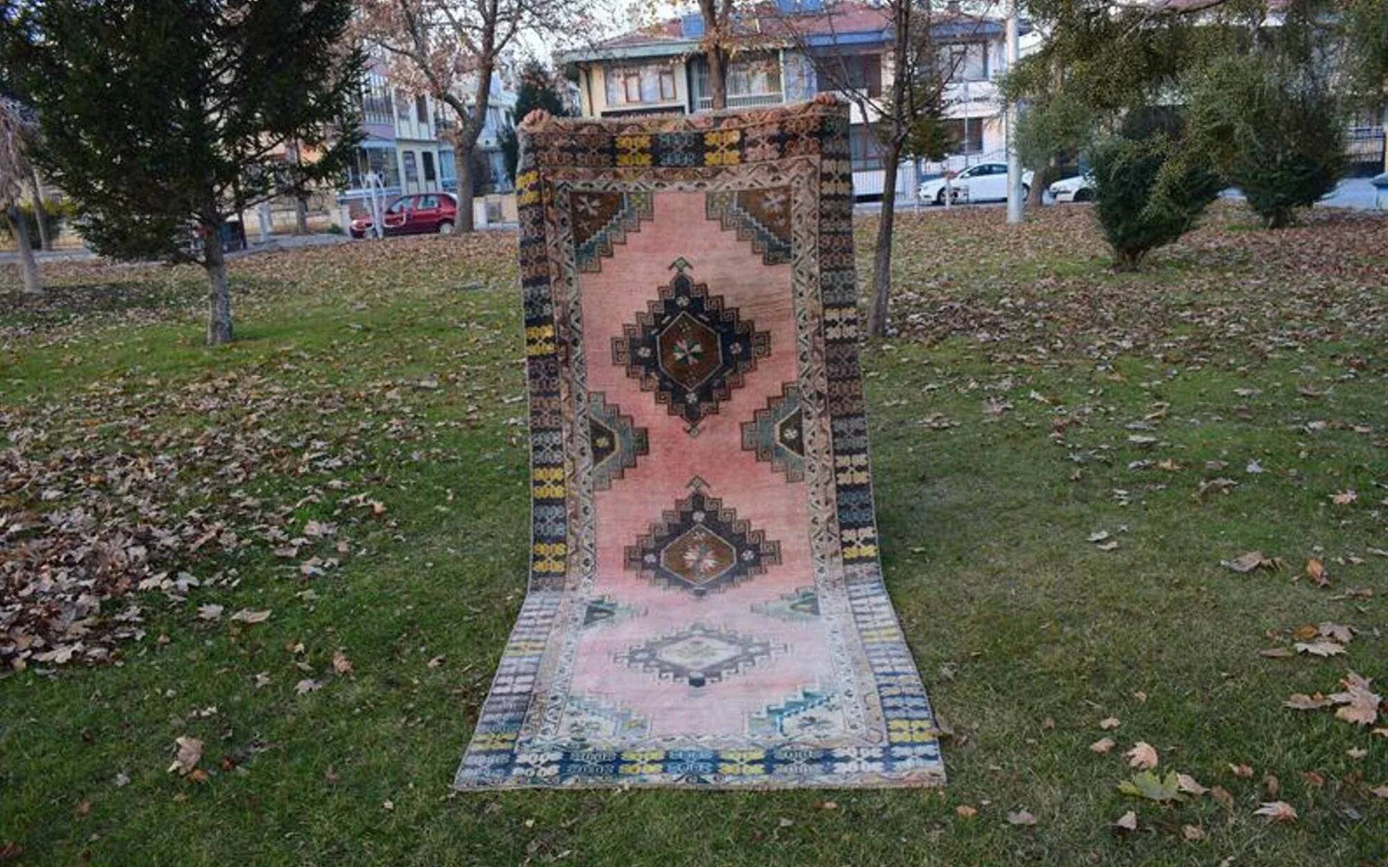 Vintage Turkish hallway rug 135x330 cm