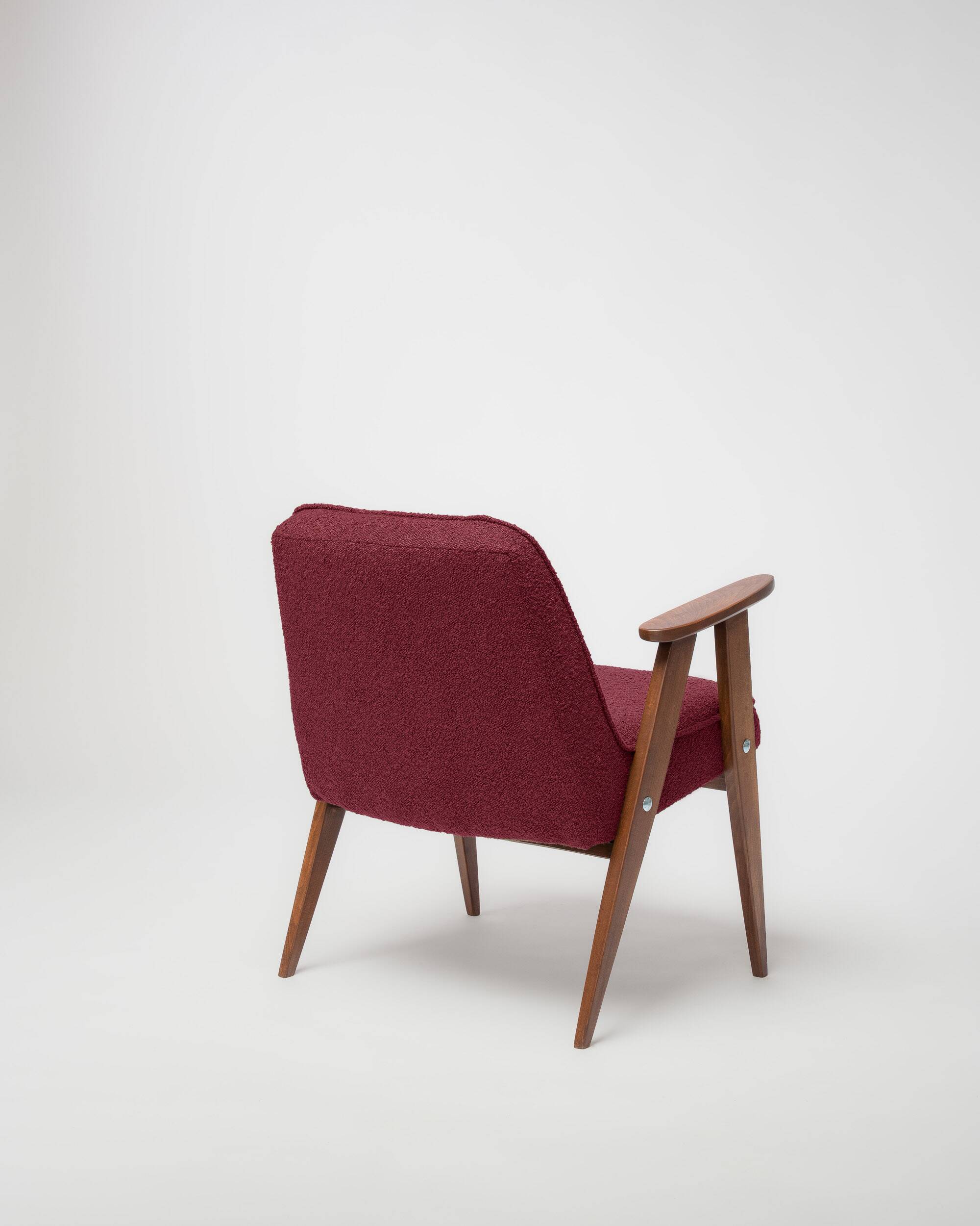 Fauteuil Modèle 366 de Józef Chierowski (1962) – Icône du design polonais
