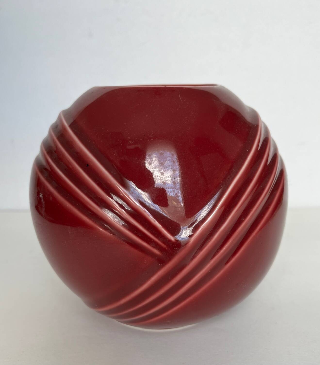 Ceramic ball vase