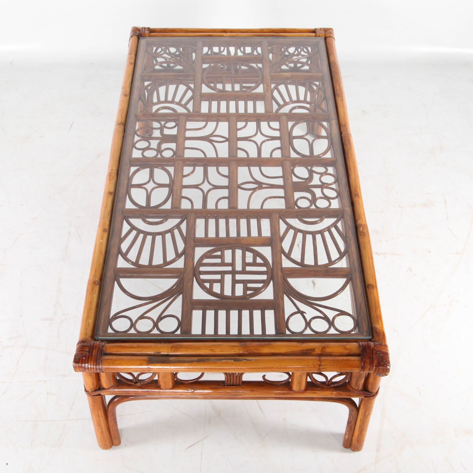 Ensemble de 3 tables basses en rotin