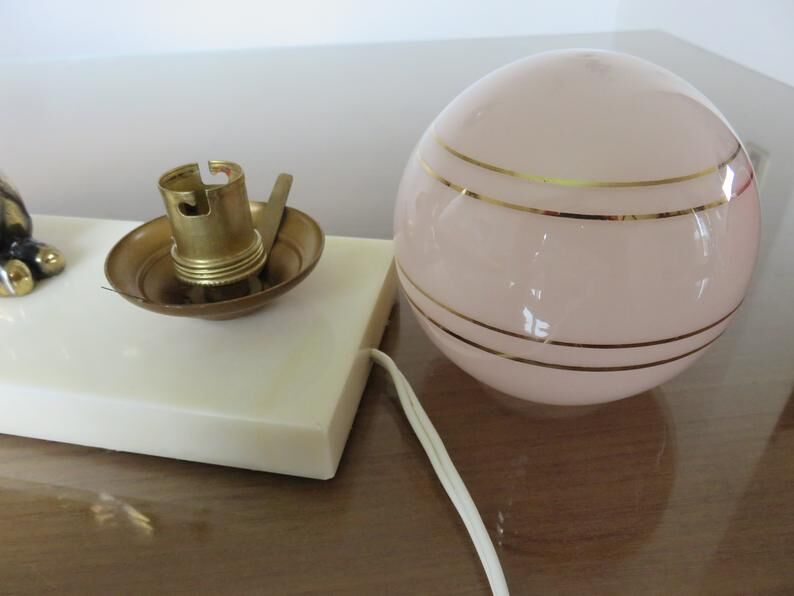 Fawn lamp, doe Art Deco marble white opaline pink and regulates 30/40 years