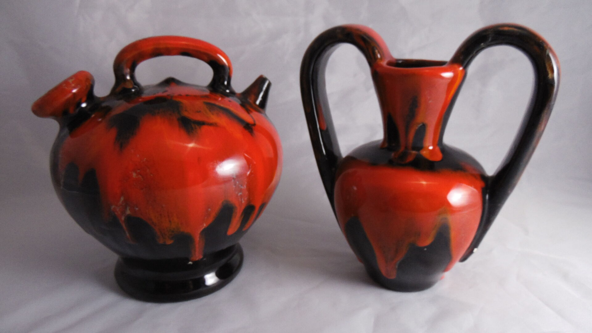 Vintage and gargoulette black and Red 70s vallauris Vallauris vase