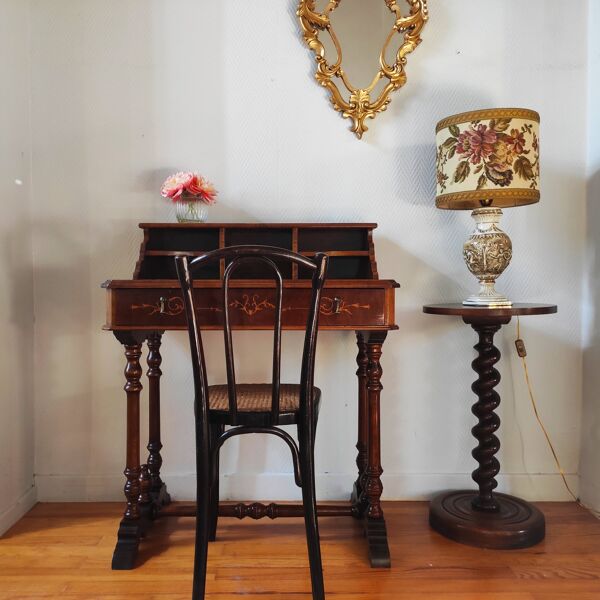 Bonheur-du-jour, bureau de dame de style Napoléon III en marqueterie