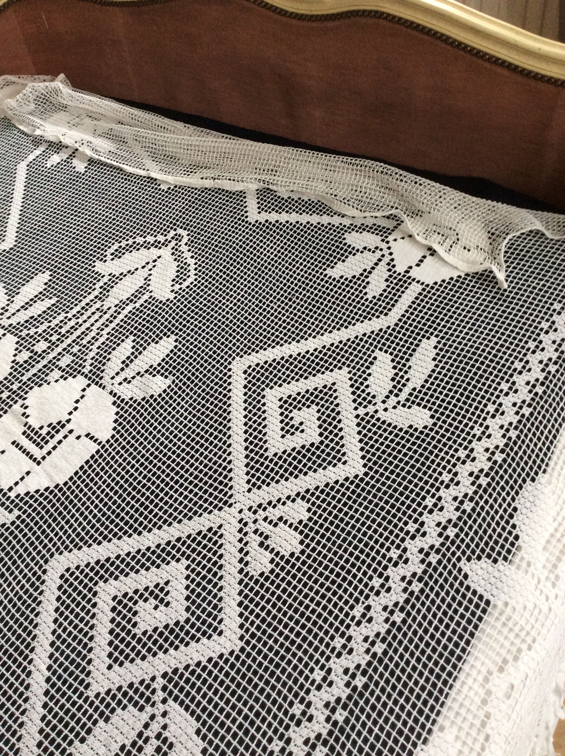 Hand embroidered bed cover with vintage crochet dimension: width -180cm- height -230cm-