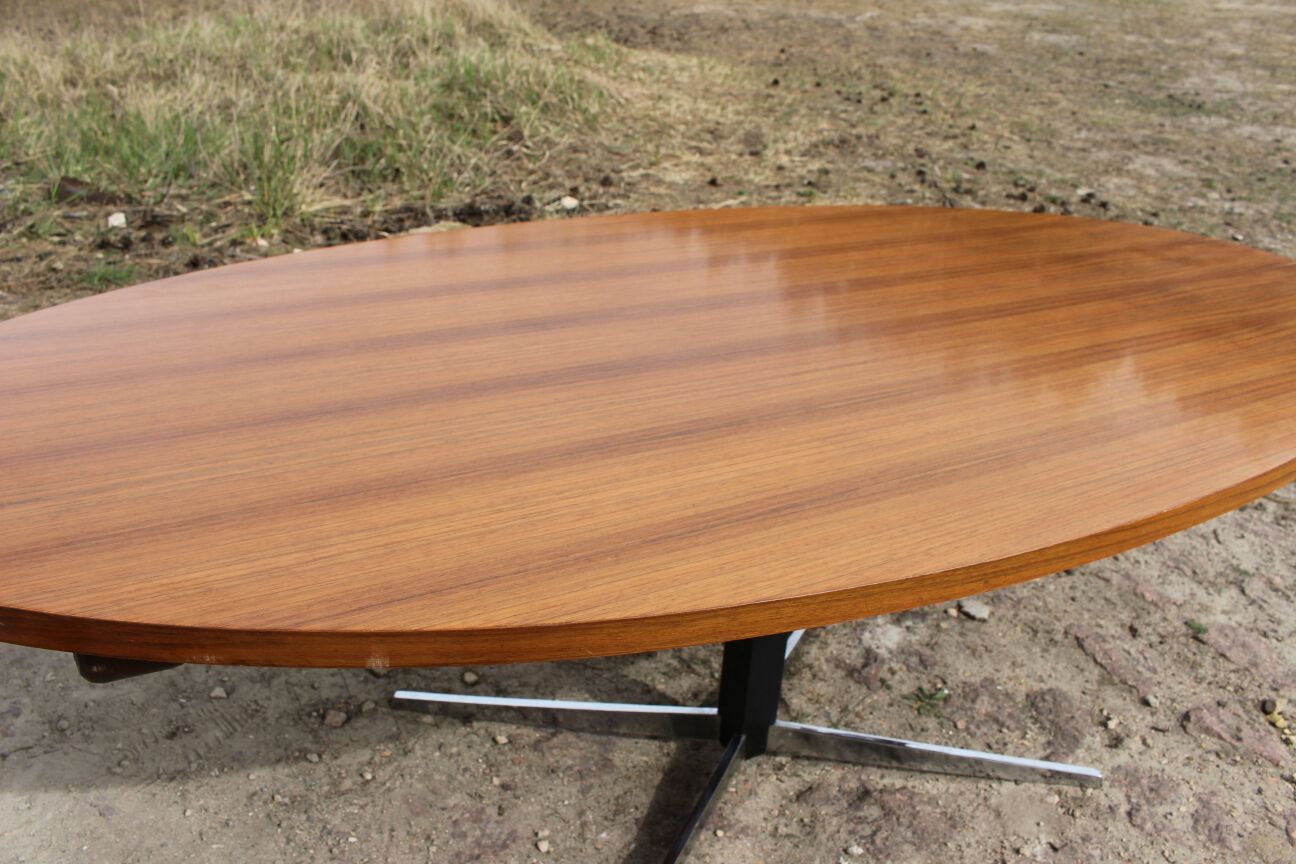 Table Ovale années 50 60 de J.M. Thomas for Wilhelm Renz vintage a systeme reglable